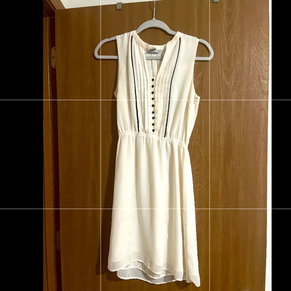 Dress, casual, H&M , size 4 , black , white , good condition